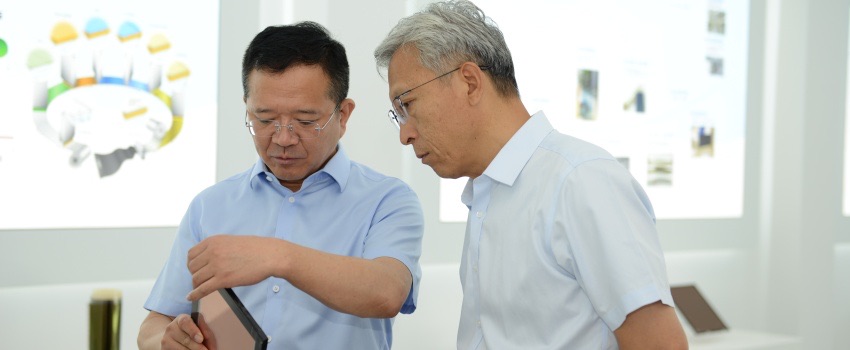 保钞公司董事长孟文喜到中国乐凯走访交流